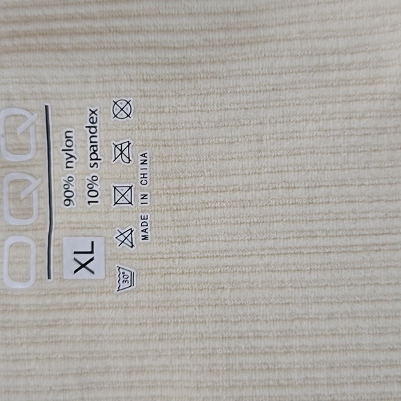 NWOT Square Neck Sleeveless Ribbed Seamless Stretch Fitted Bodysuit Cream Sz XL - Picture 9 of 9